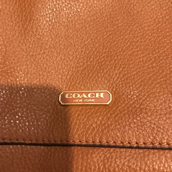 Coach leather shoulder and crossbody bag - Picture 3 of 7